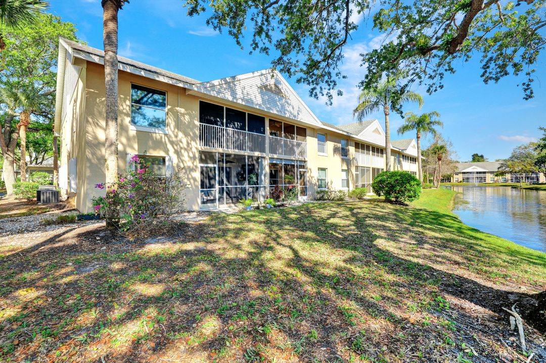 120 Pebble Shores Dr #205, Naples, FL 34110