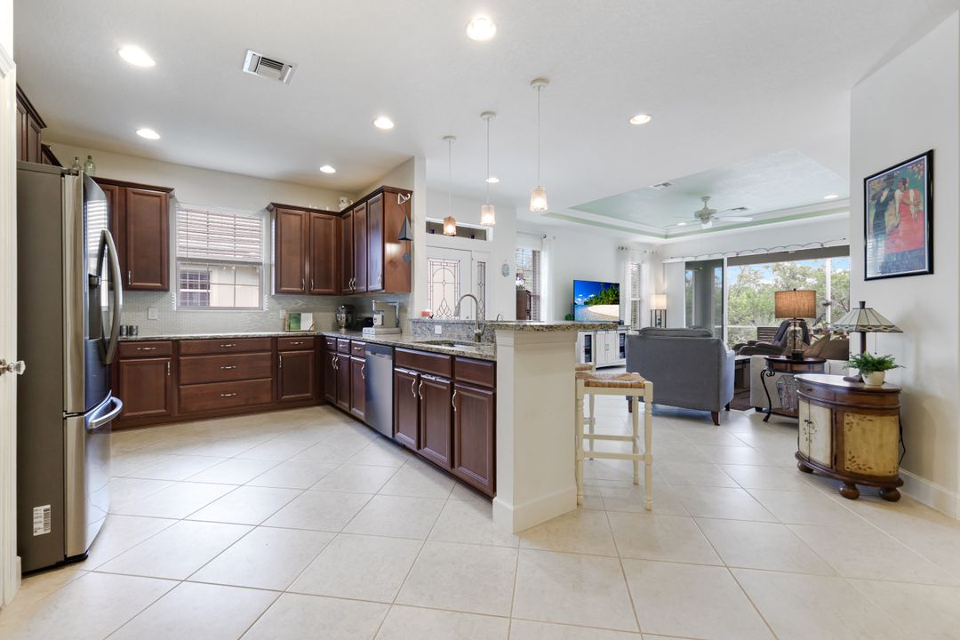 10436 Peso Del Rio Dr, Fort Myers, FL 33908