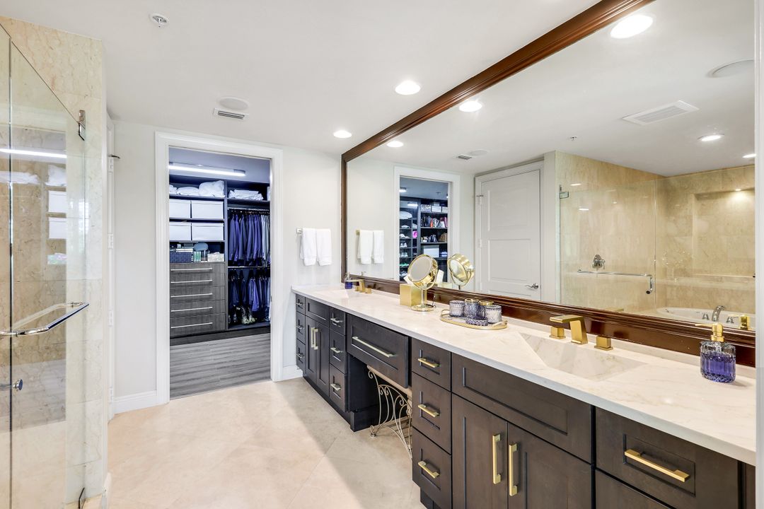 265 Indies Way #302, Naples, FL 34110