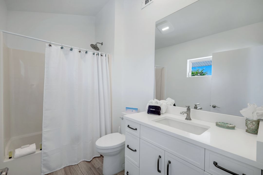 16500 Captiva Dr, Captiva, FL 33924