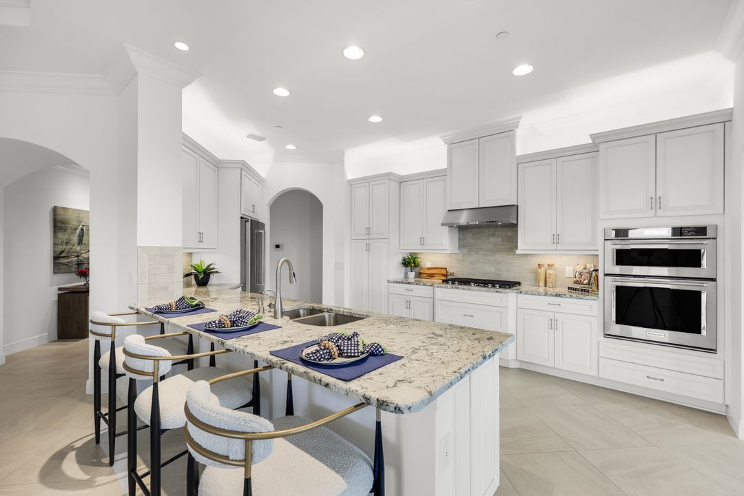 16452 Carrara Way #301, Naples, FL 34110