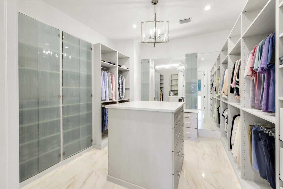 16320 Corsica Way #202, Naples, FL 34110