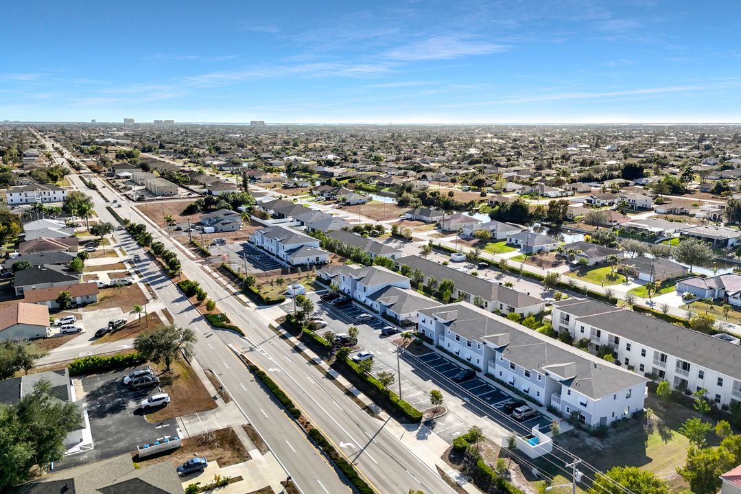 3320 Skyline Blvd, Cape Coral, FL 33914