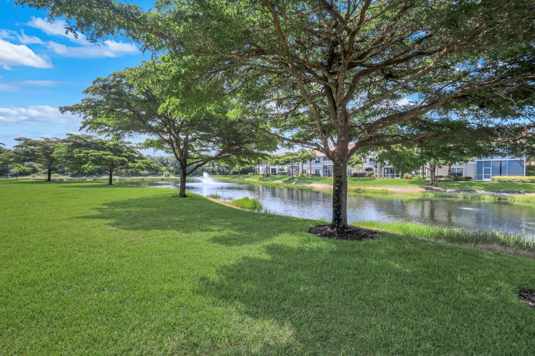 6355 Lexington Ct #102, Naples, FL 34110
