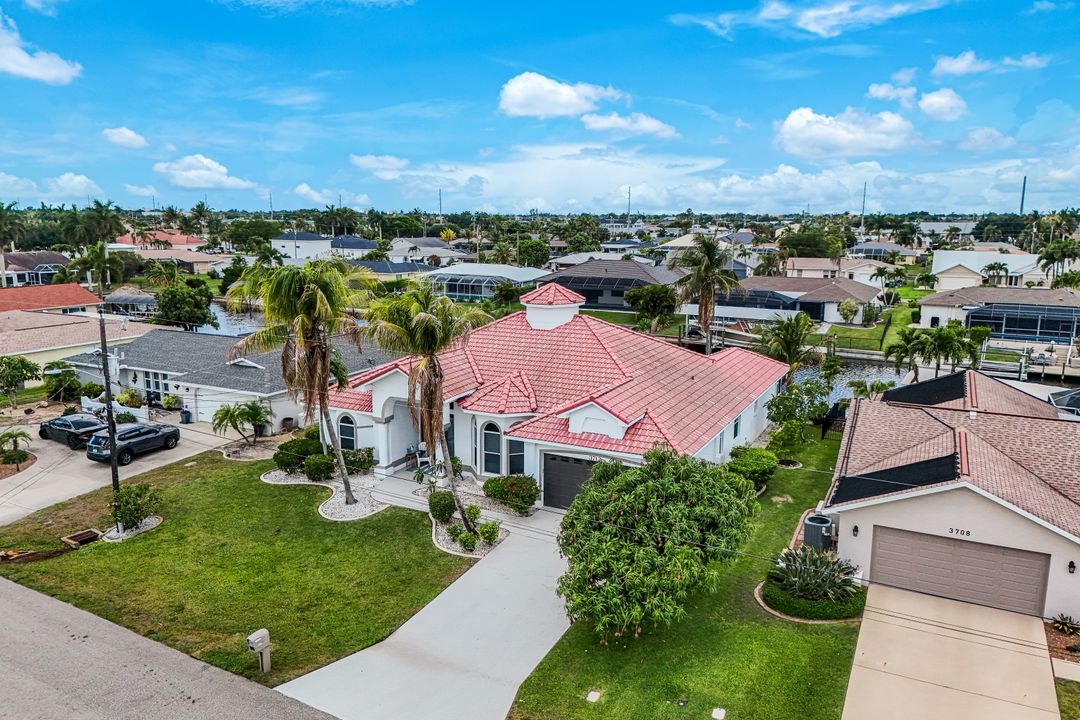 3712 SE 17th Pl, Cape Coral, FL 33904