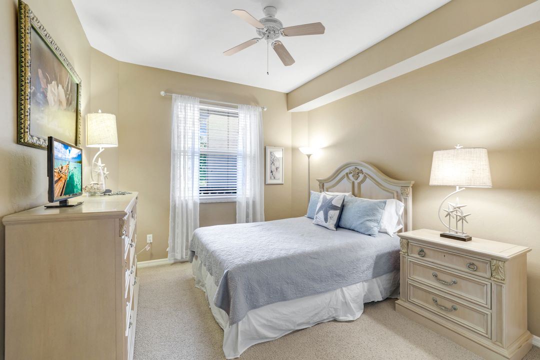 460 Launch Cir #202, Naples, FL 34108