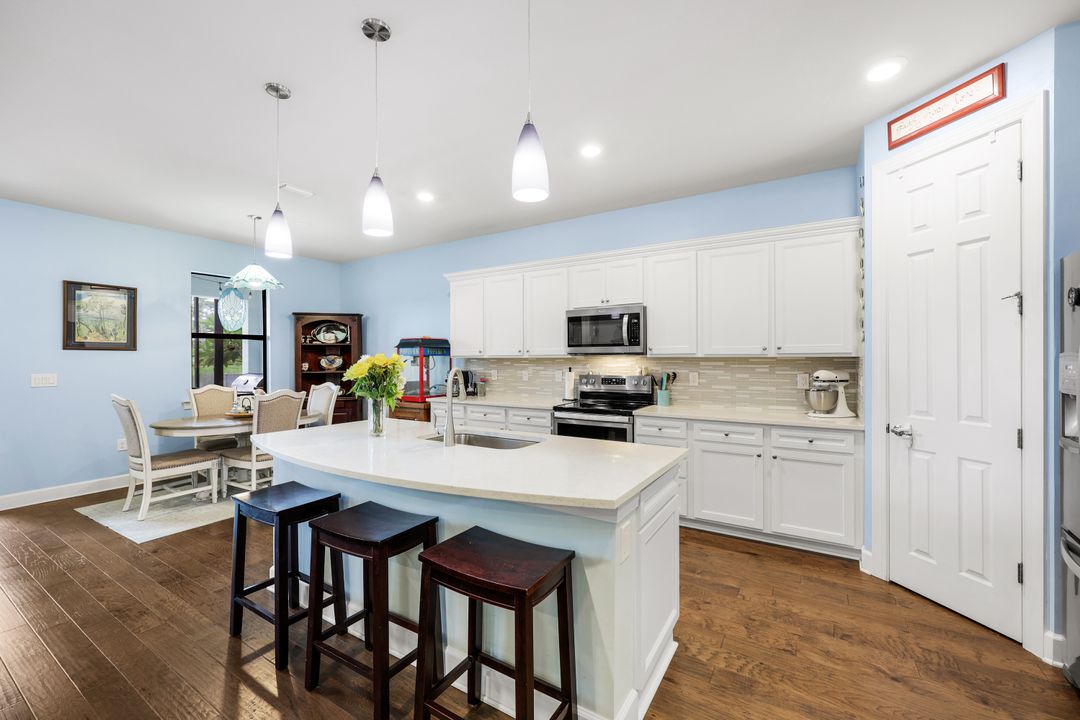 17274 Hadlow Pl, Fort Myers, FL 33967