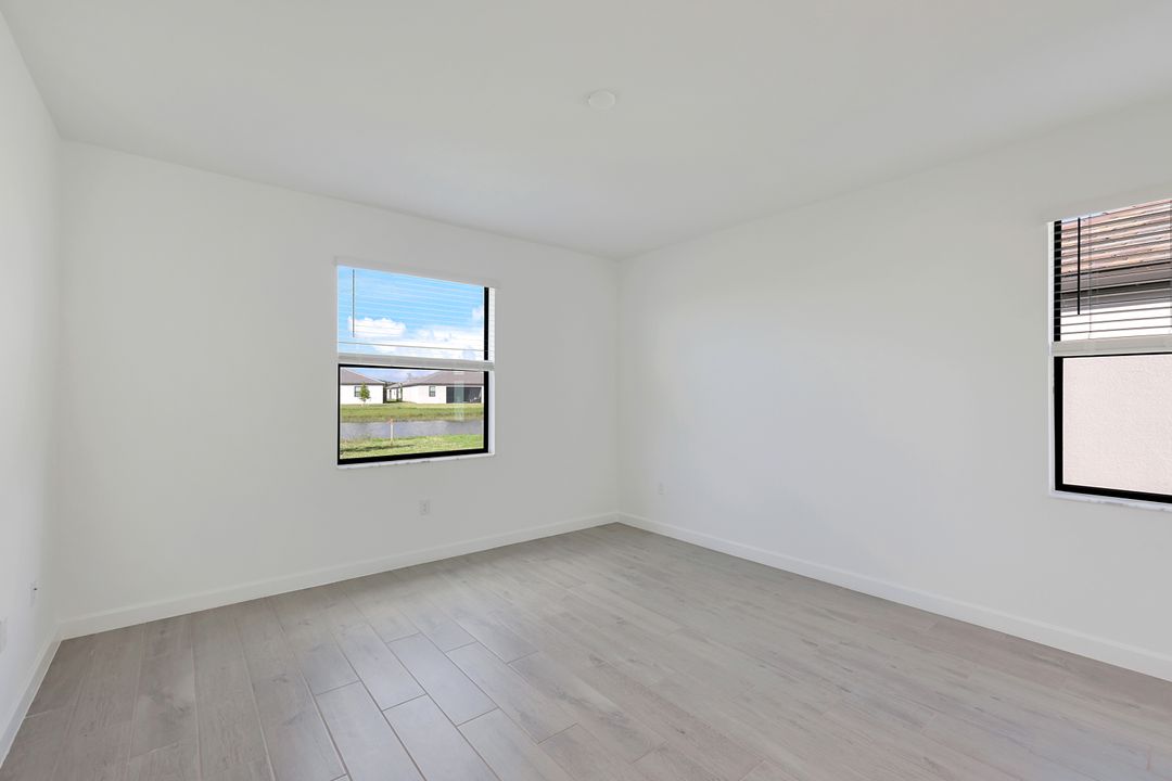 13838 Hunter Oak Dr, Fort Myers, FL 33913