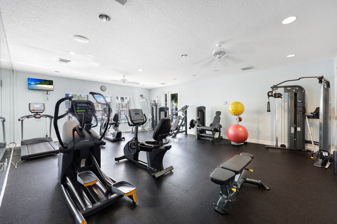 4630 St Croix Ln #831, Naples, FL 34109