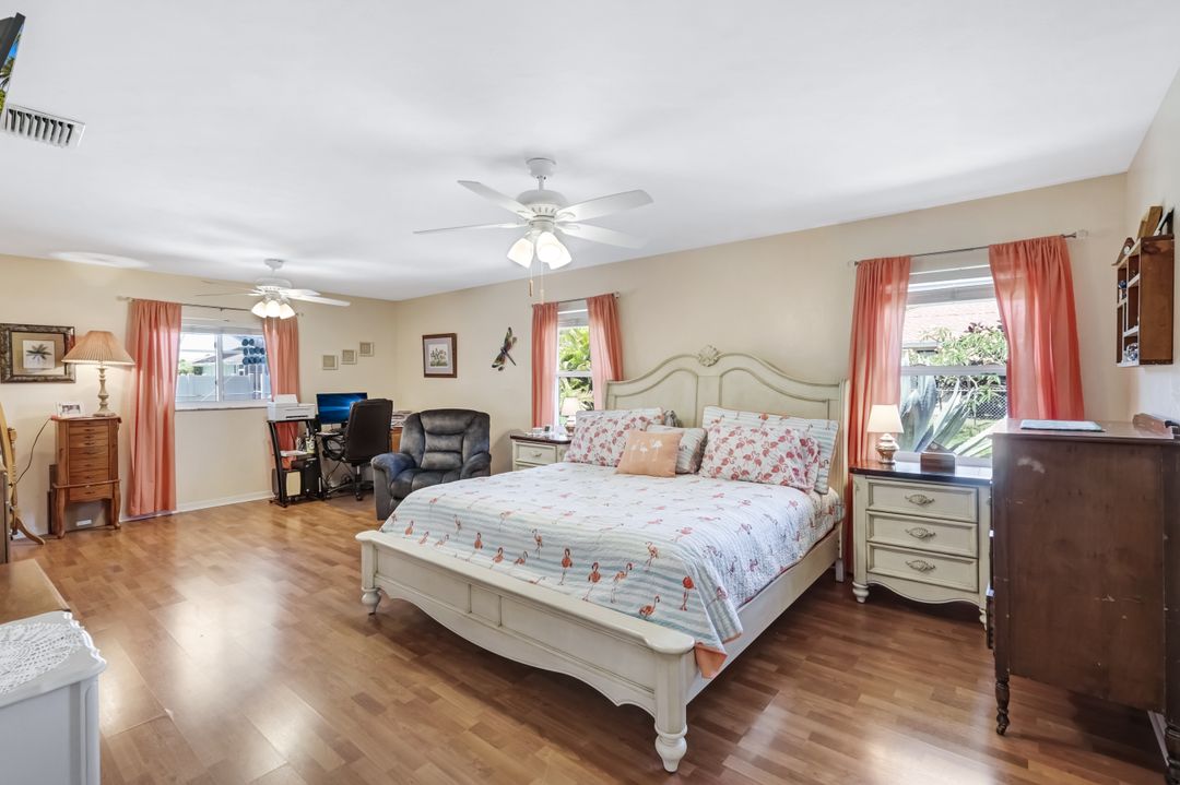 2004 SE 8th Ave, Cape Coral, FL 33990