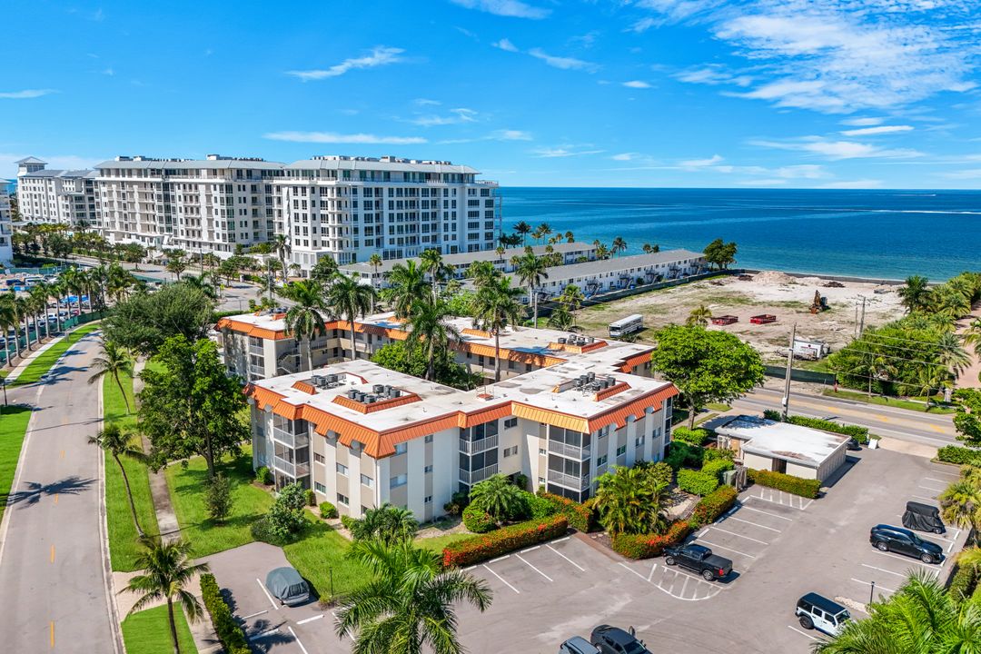 1100 Gulf Shore Blvd N #108, Naples, FL 34102