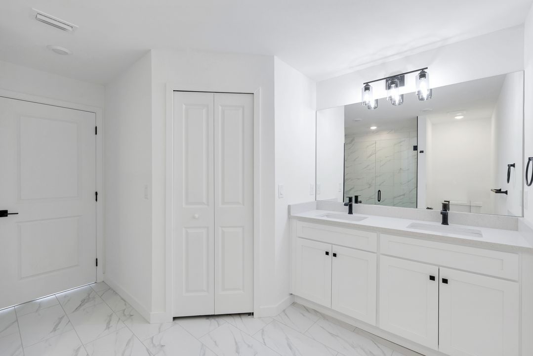 1517 NE 23rd St, Cape Coral, FL 33909