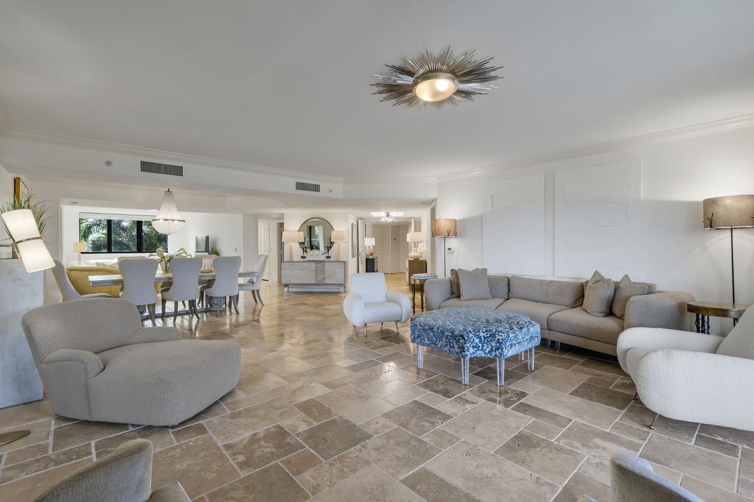 6597 Nicholas Blvd #306, Naples, FL 34108