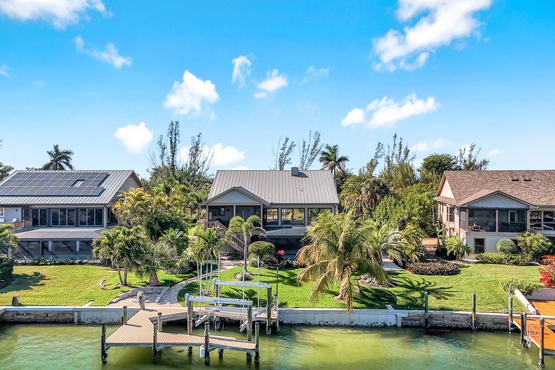 1126 Harbour Cottage Ct, Sanibel, FL 33957