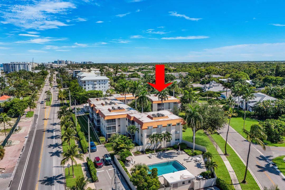 1100 Gulf Shore Blvd N #108, Naples, FL 34102