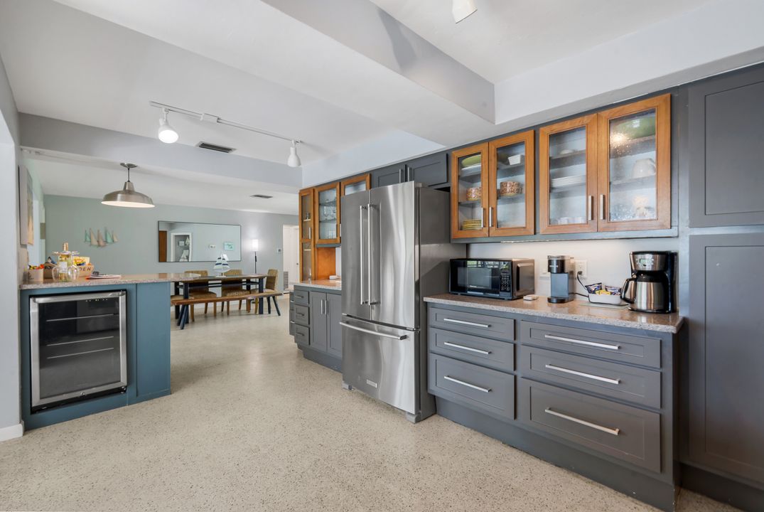 4305 SE 1st Ave, Cape Coral, FL 33904