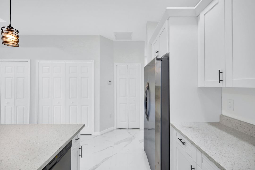 1237 Hillcrest St E, Lehigh Acres, FL 33974