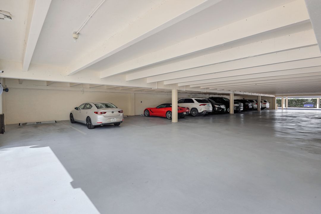 520 S Collier Blvd #301, Marco Island, FL 34145