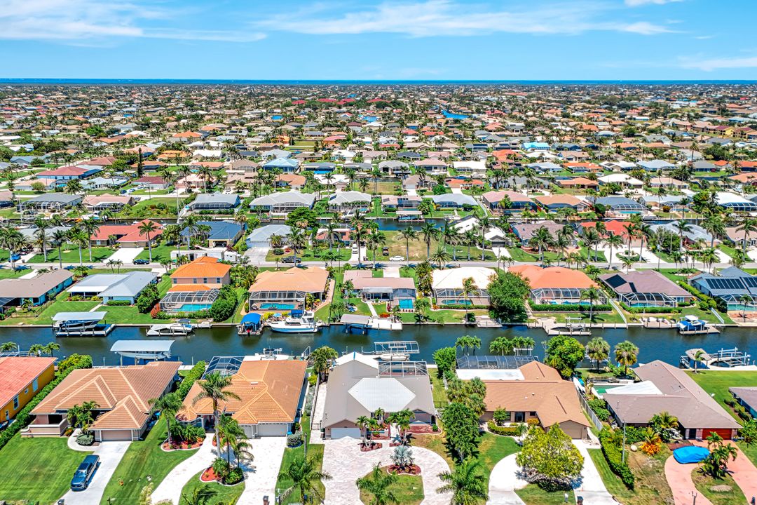 5012 SW 8th Pl, Cape Coral, FL 33914