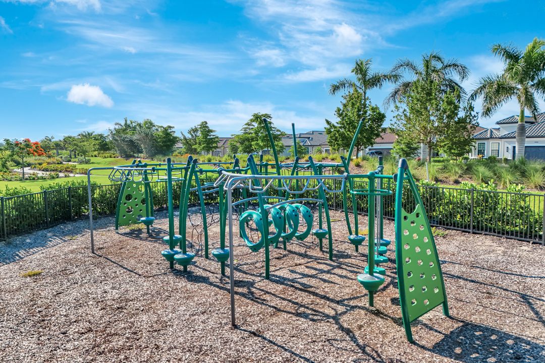 12240 Canal Grande Dr, Fort Myers, FL 33913