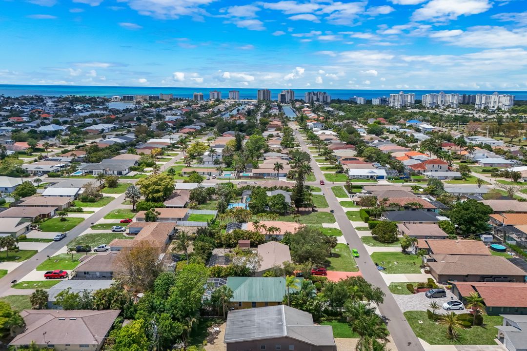 630 109th Ave N, Naples, FL 34108
