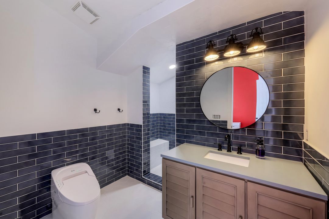 514 Corbel Dr, Naples, FL 34110