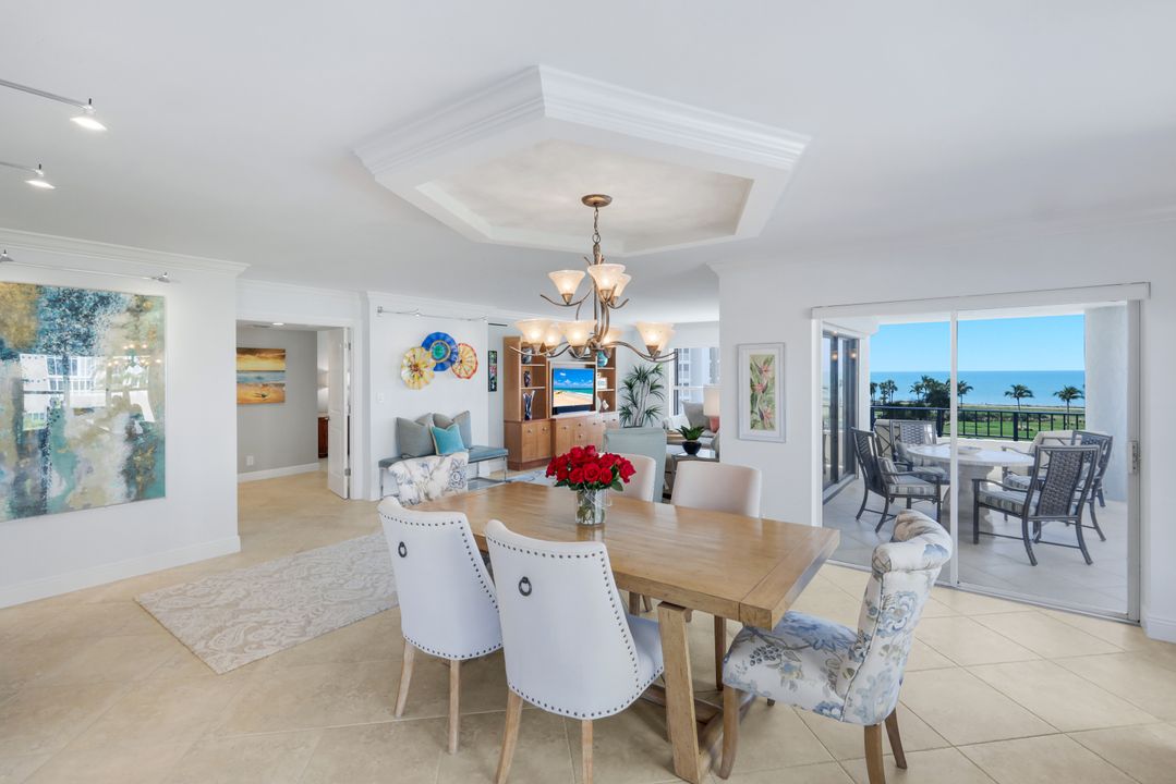 4451 Gulf Shore Blvd N #501, Naples, FL 34103