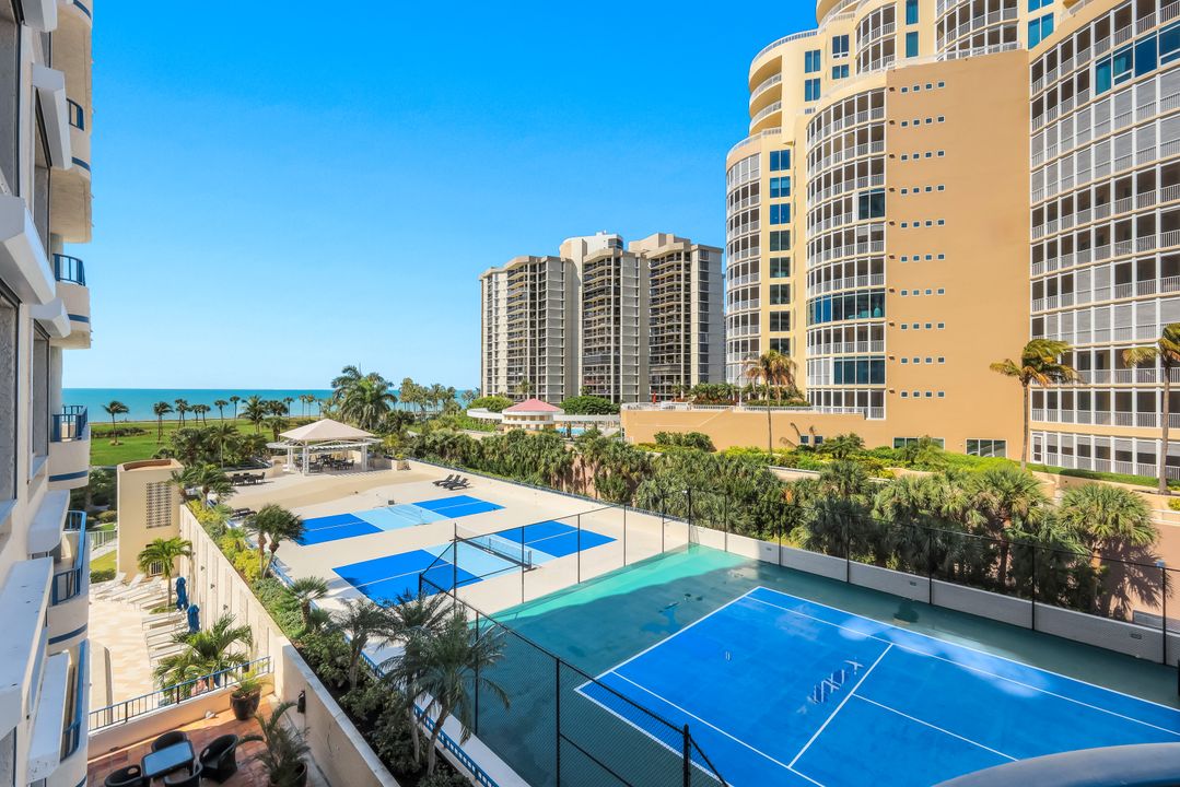 4451 Gulf Shore Blvd N #501, Naples, FL 34103