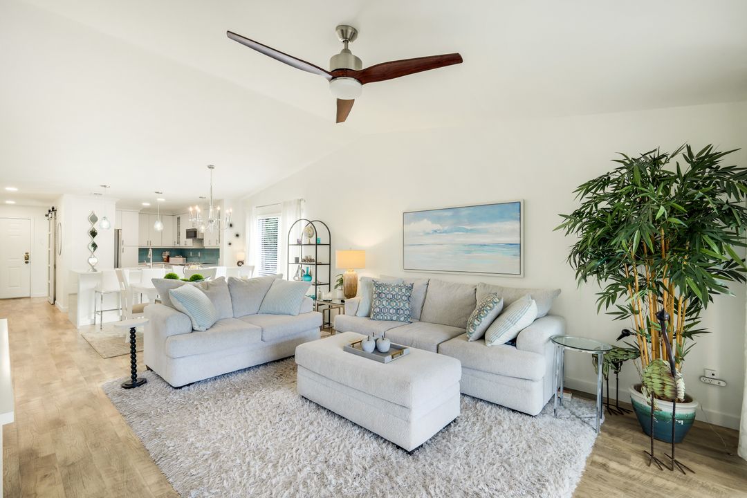 1100 Sarah Jean Cir #201, Naples, FL 34110