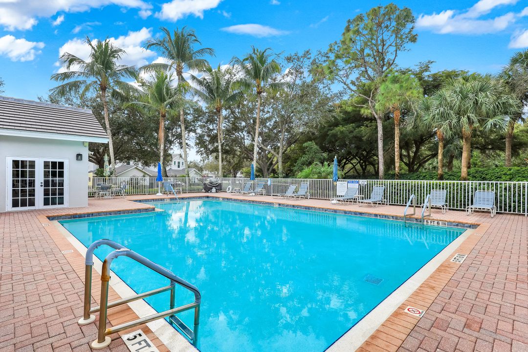 9261 Palmetto Ridge Dr #102, Bonita Springs, FL 34135