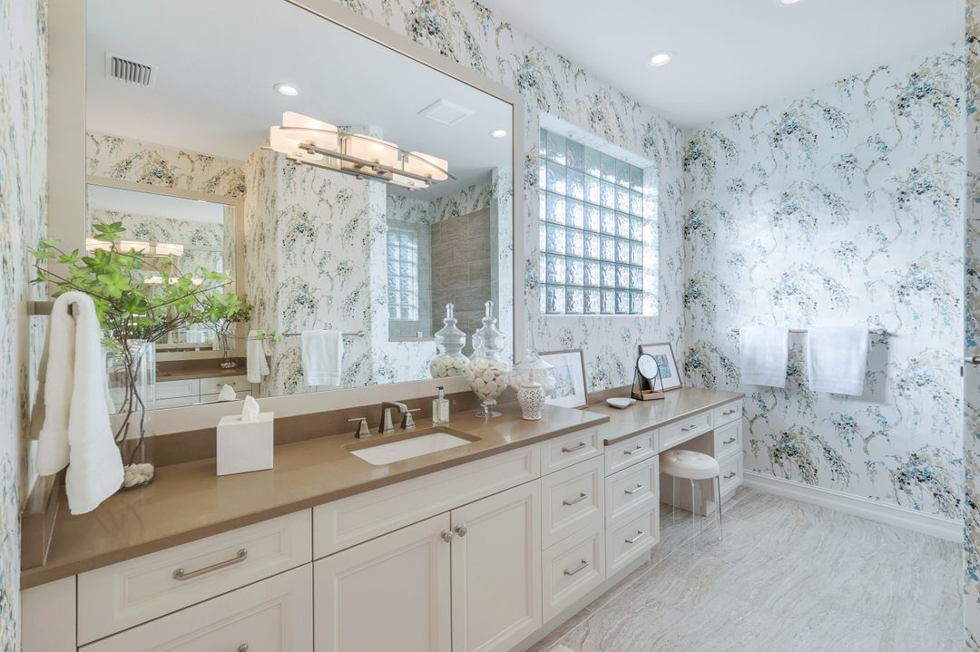4574 Lighthouse Ln, Naples, FL 34112