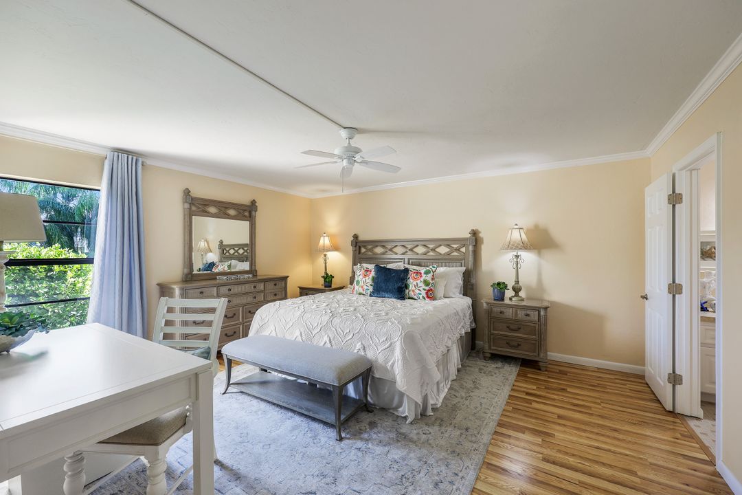 940 Palm View Dr #115, Naples, FL 34110
