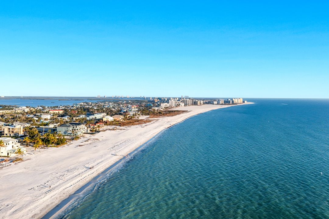 231 Sterling Ave, Fort Myers Beach, FL 33931