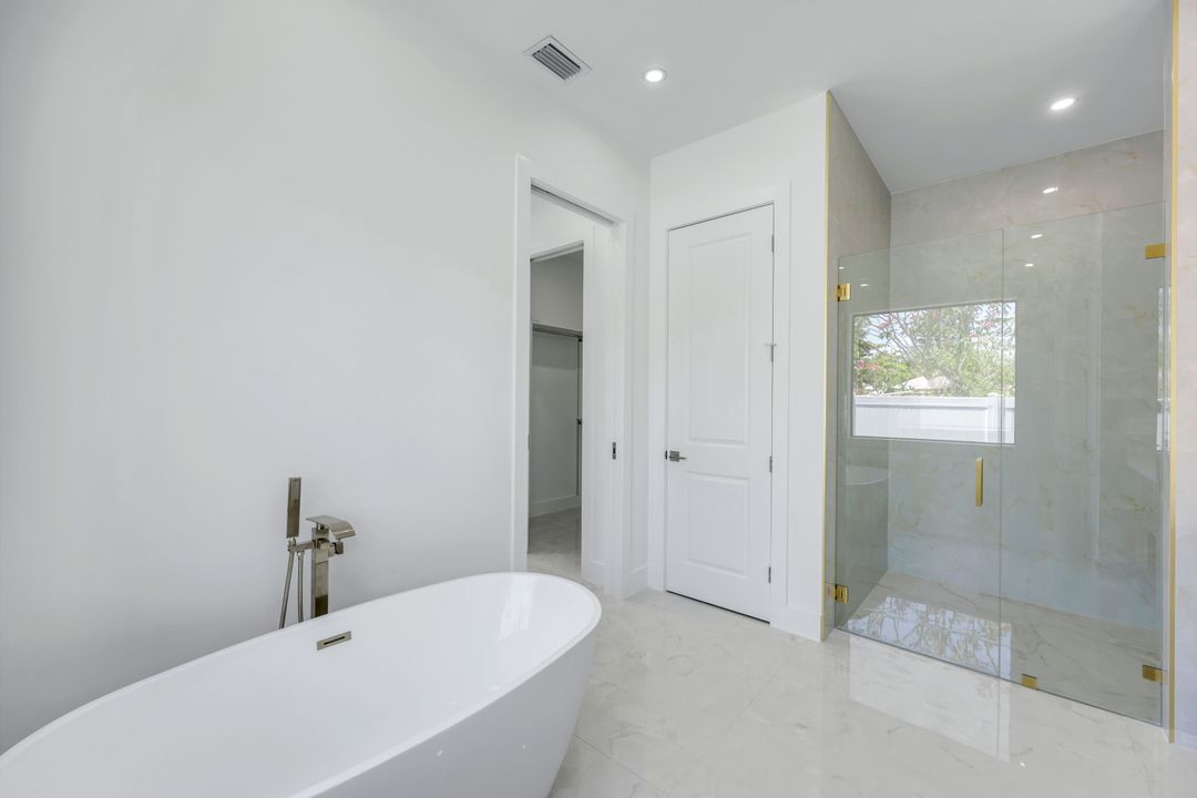 1312 Trail Terrace Dr, Naples, FL 34103