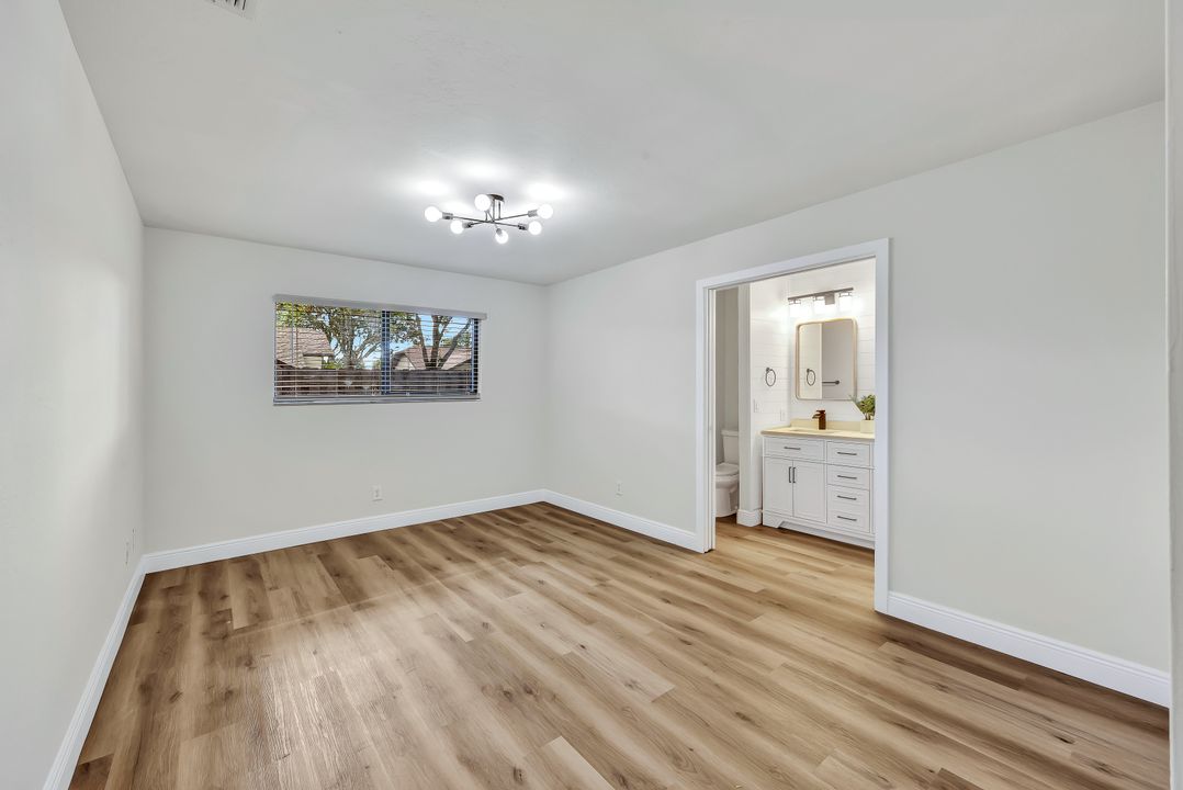 13145 Hampshire Ct, Fort Myers, FL 33919