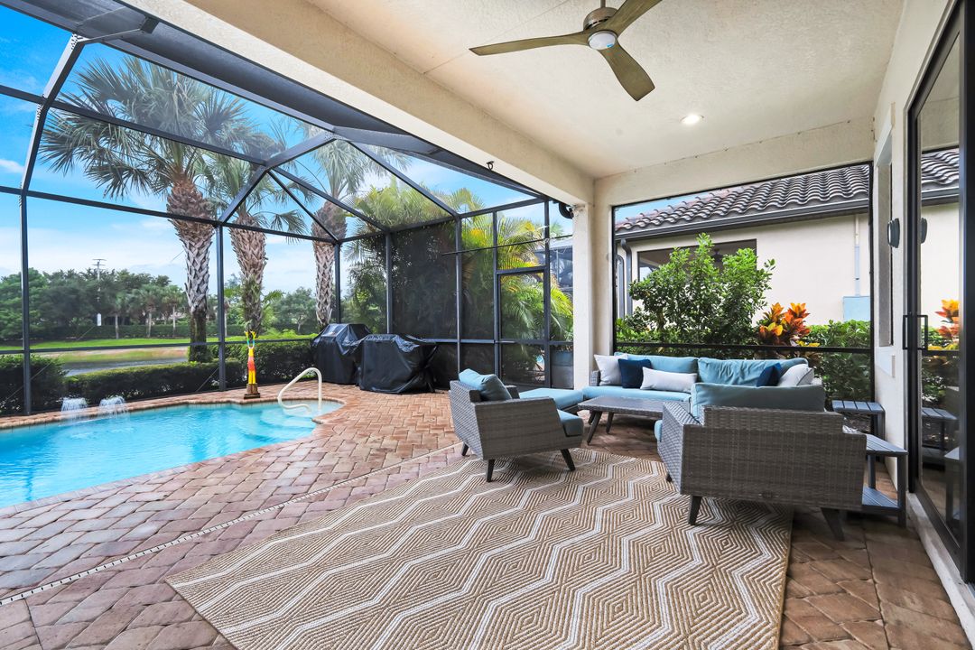 4118 Raffia Dr, Naples, FL 34119