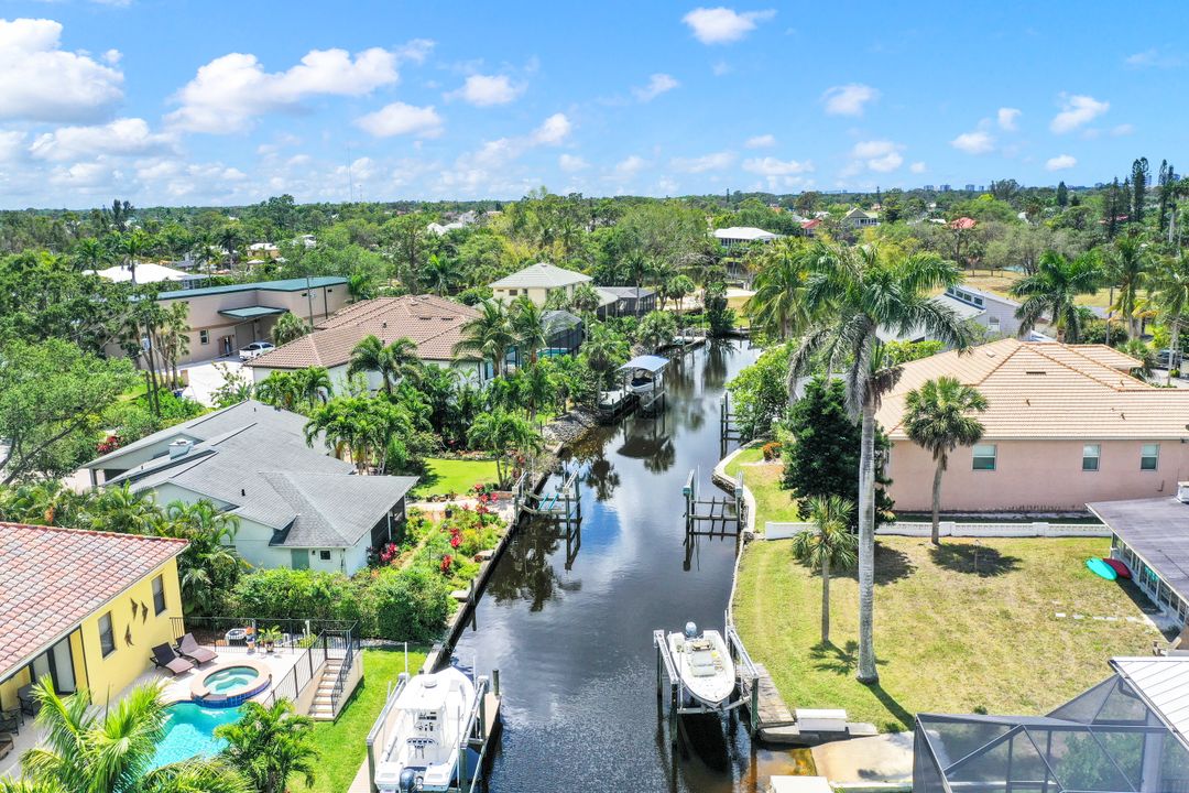 27098 Del Ln, Bonita Springs, FL 34135