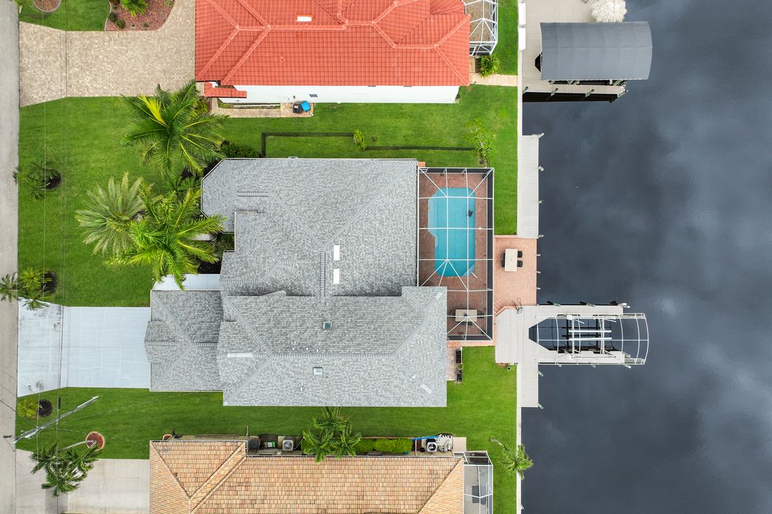 2309 SE 20th Pl, Cape Coral, FL 33990
