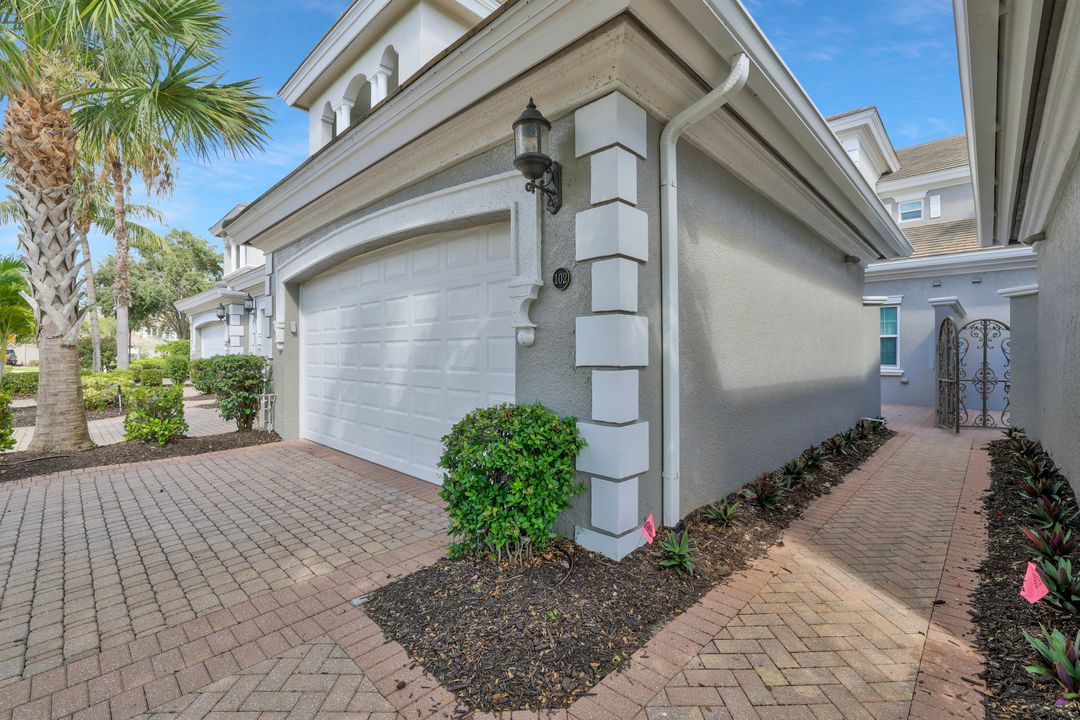 9209 Museo Cir #102, Naples, FL 34114