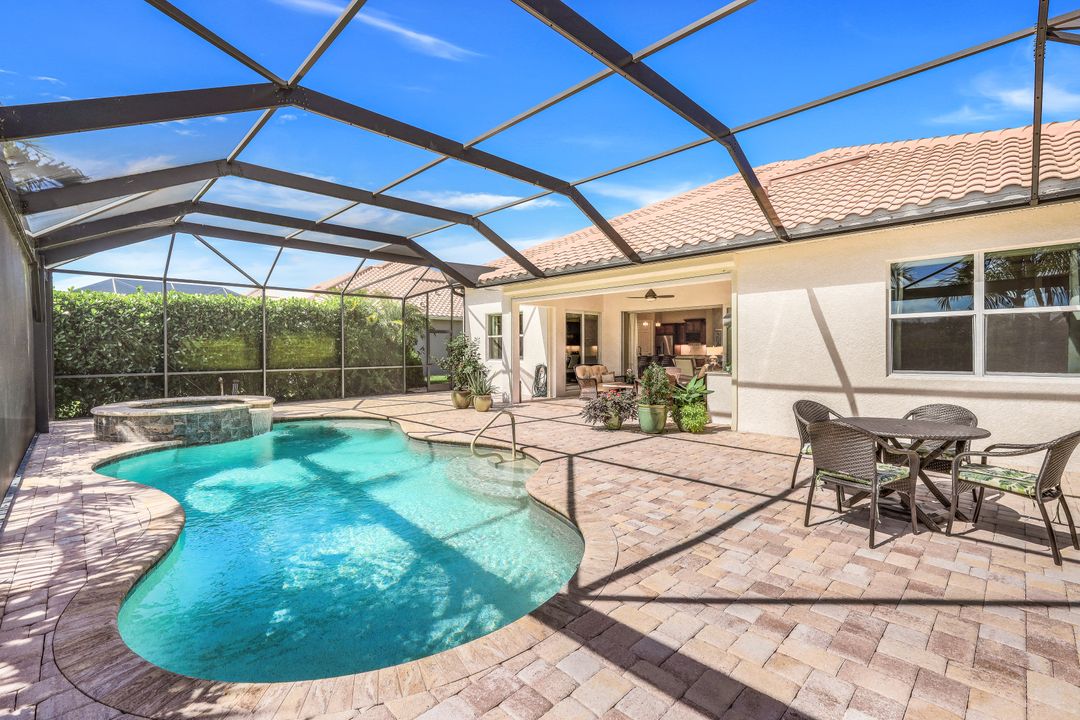 9244 Gypsum Way, Naples, FL 34120