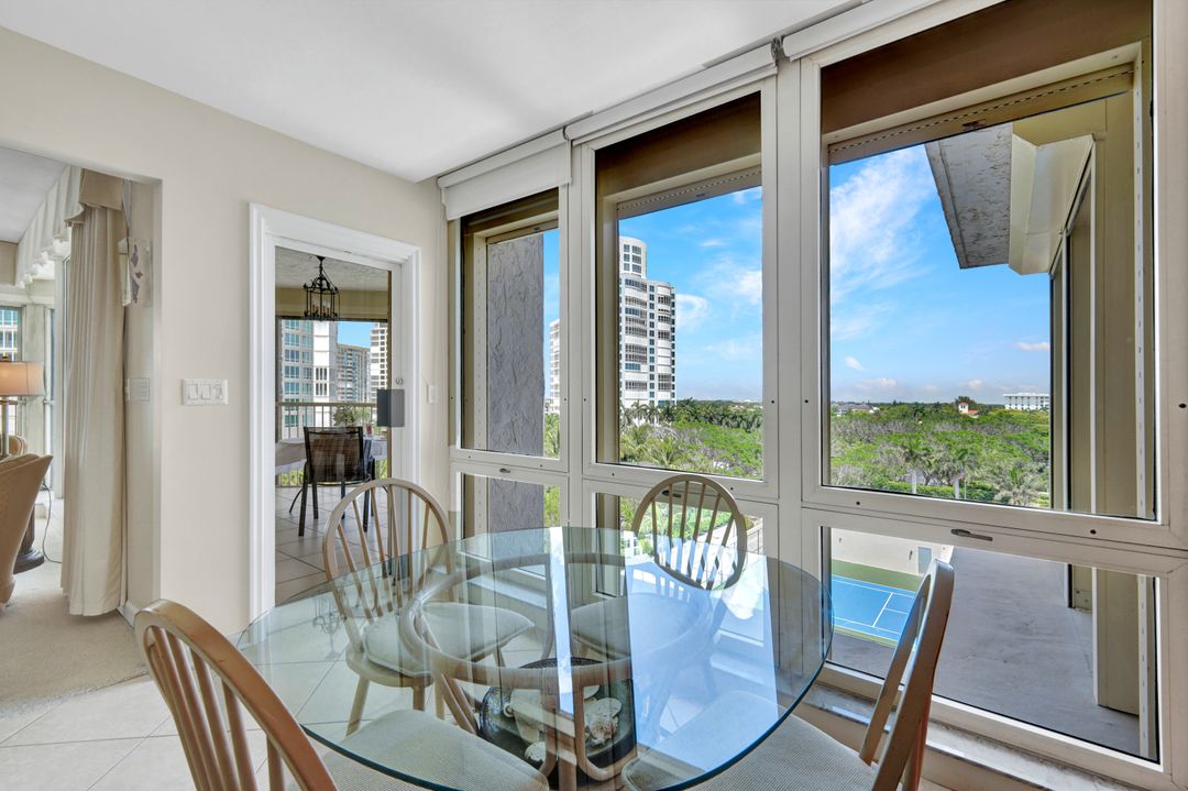 4051 Gulf Shore Blvd N #700, Naples, FL 34103