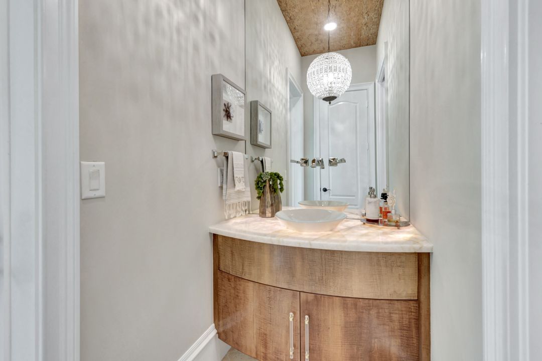 195 S Beach Dr, Marco Island, FL 34145