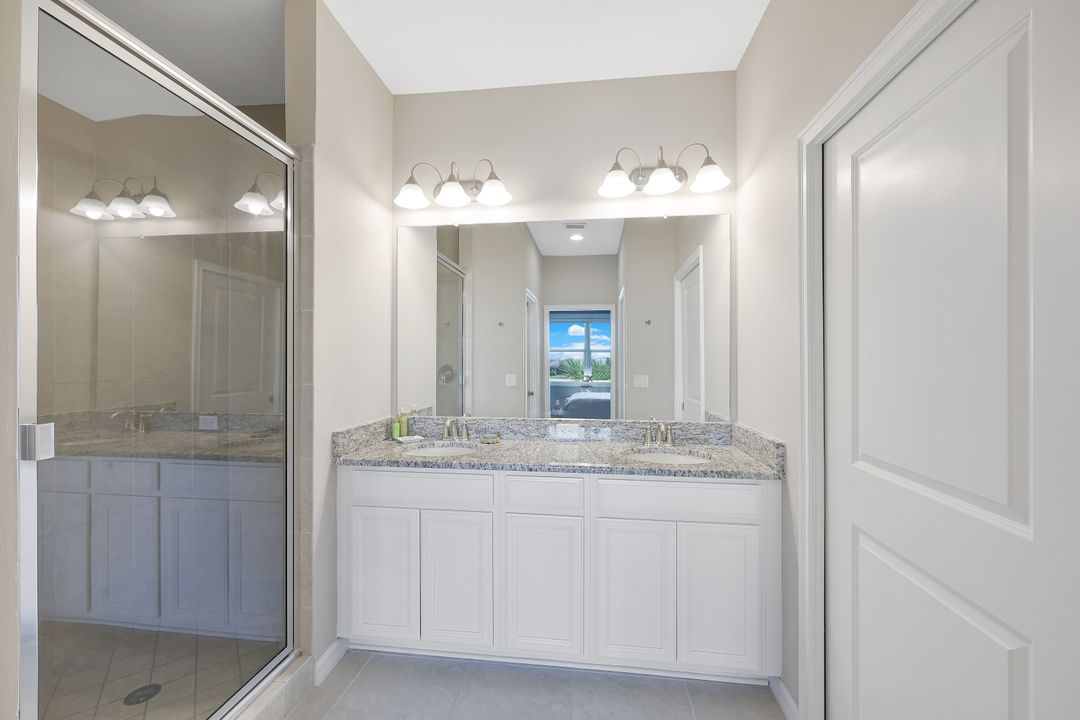 9385 Pocida Ct #203, Naples, FL 34119