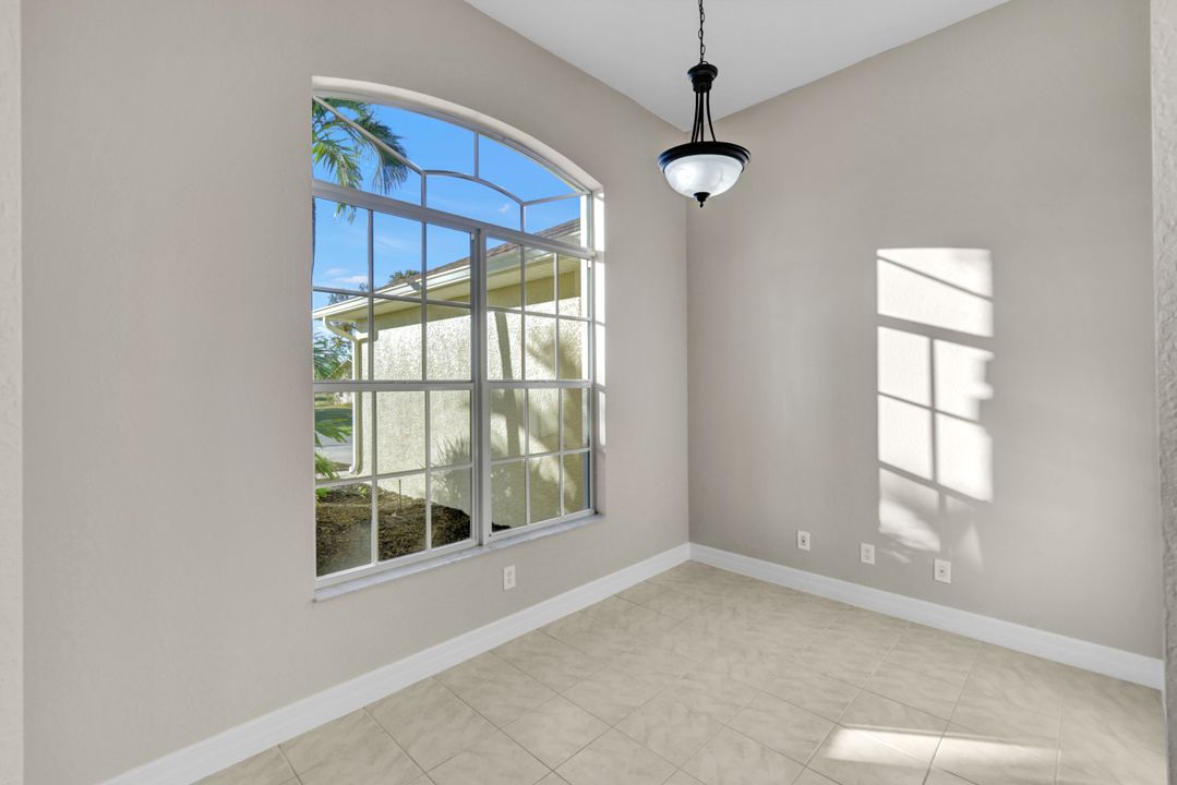 3917 SW 20th Pl, Cape Coral, FL 33914
