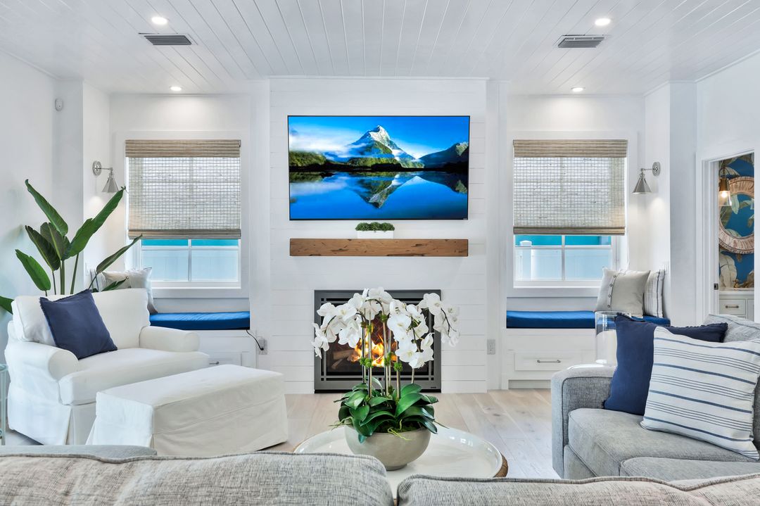 535 93rd Ave N, Naples, FL 34108