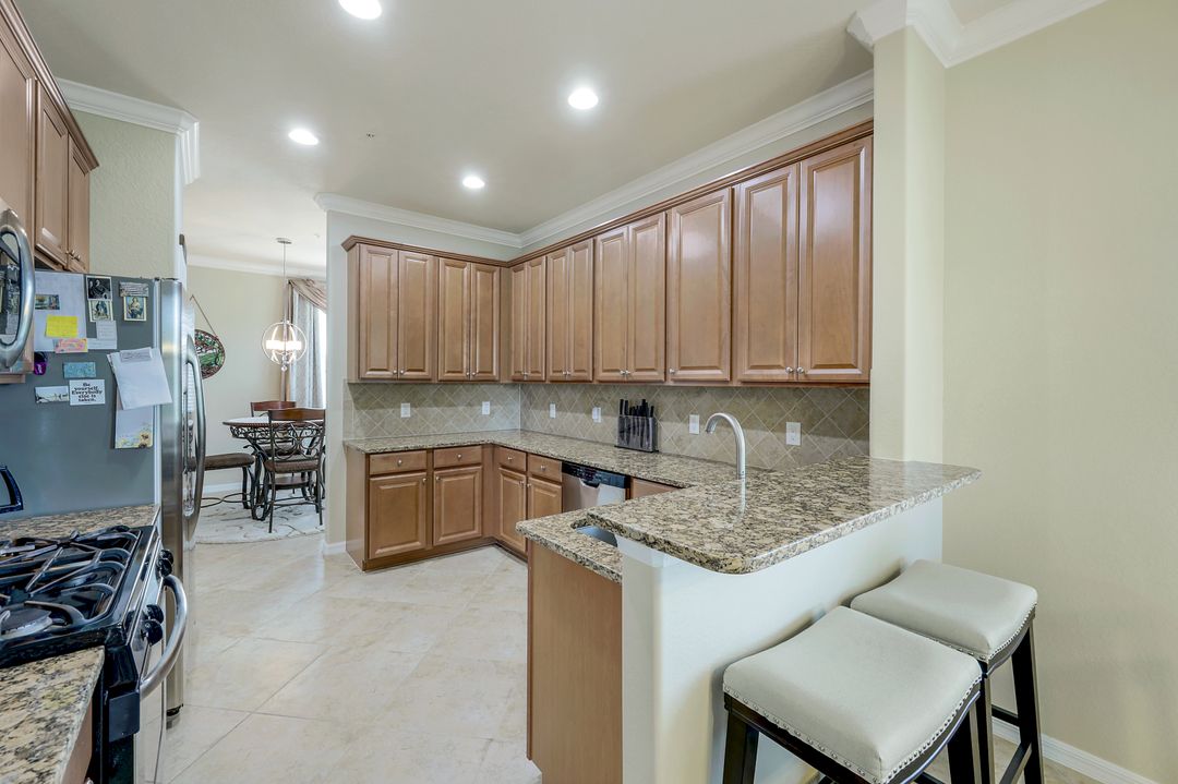 3153 Aviamar Cir #201, Naples, FL 34114