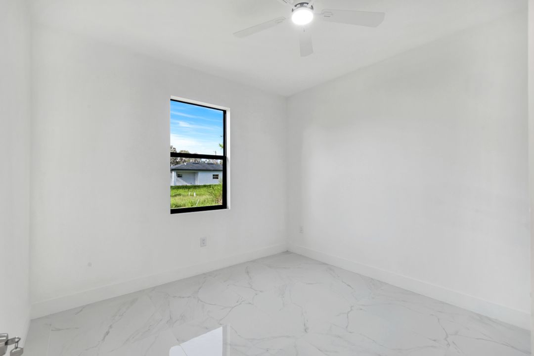 2709 53rd St SW, Lehigh Acres, FL 33976