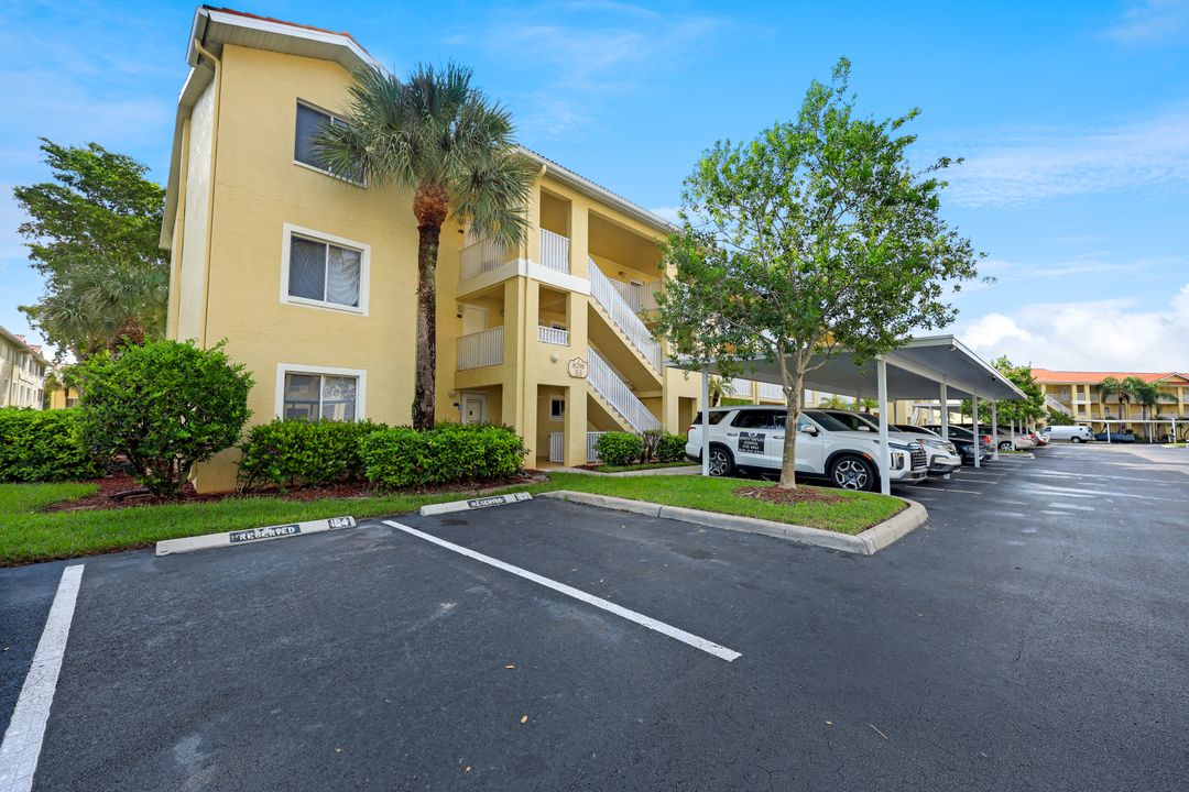 8298 Key Royal Ln #415, Naples, FL 34119