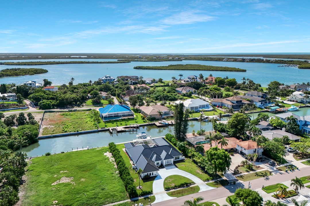 921 Scott Dr, Marco Island, FL 34145