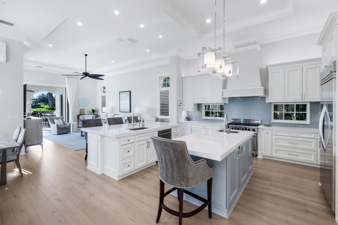 1561 Marsh Wren Ln, Naples, FL 34105